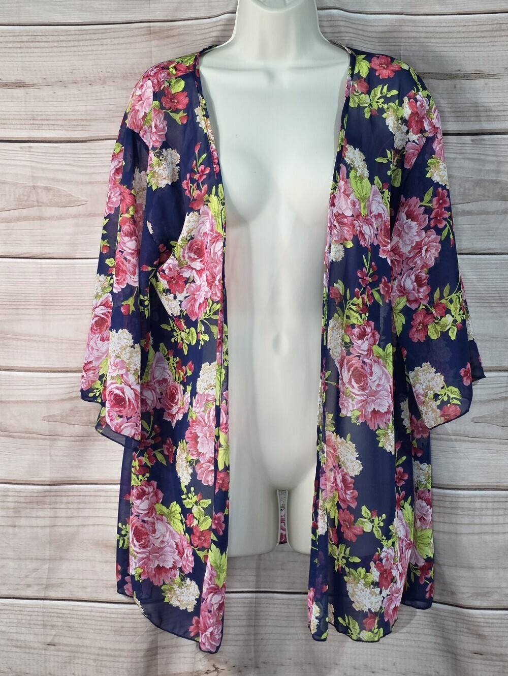 Hailey & Co Kimono Floral Blue Pink Green Size L